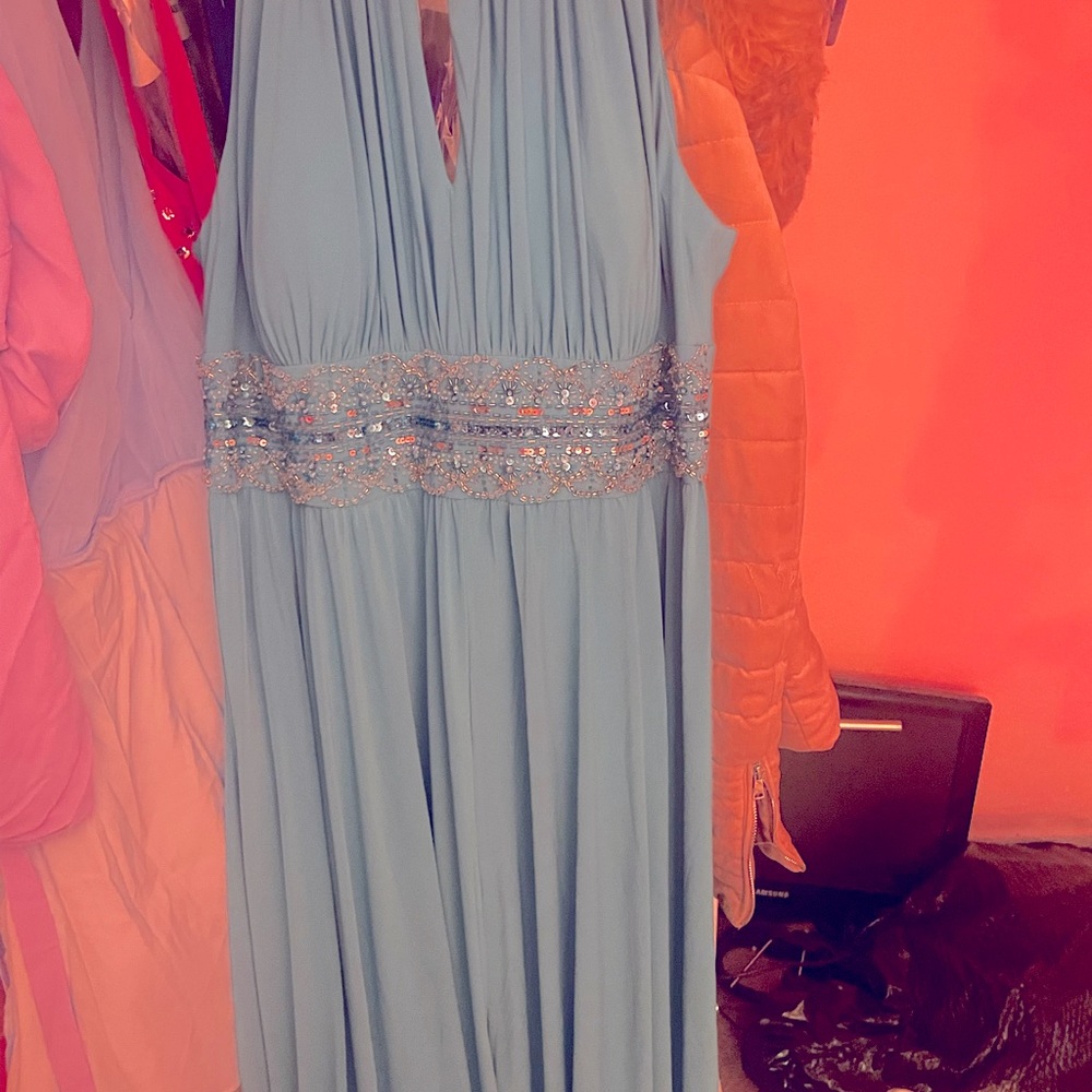 Gorg gown wore once beading at waist prom or black tie